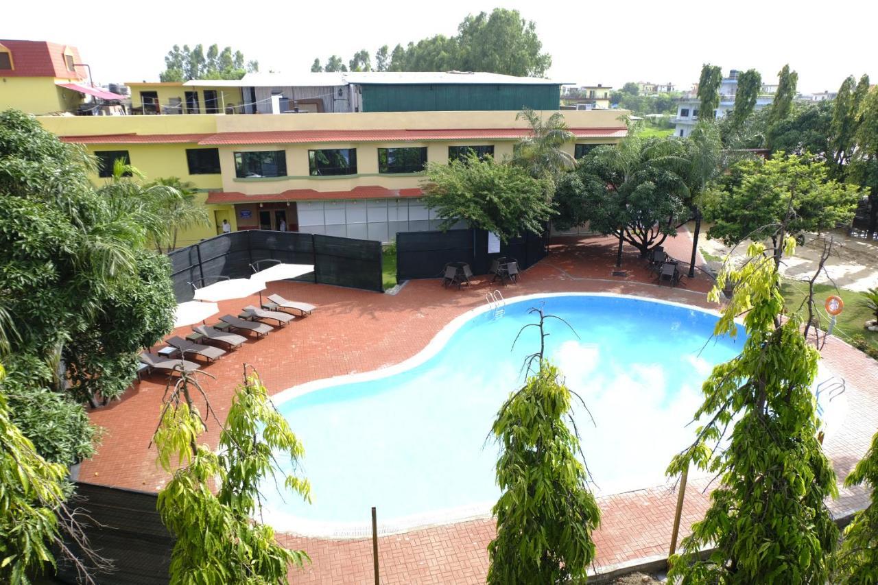 Hotel Nirvana By Luxury International Paklihwa Buitenkant foto